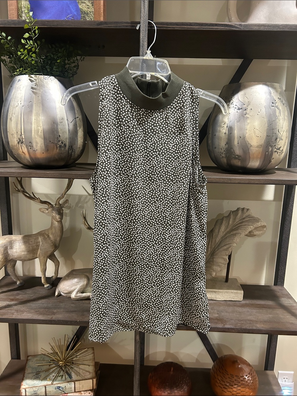 LOFT Olive Sleeveless small Mock Neck Dot-Print Tank